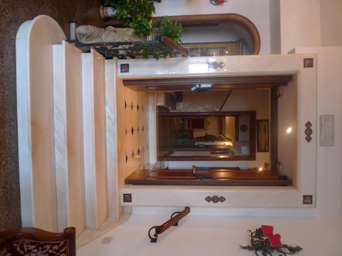 Hotel La Riva Giardini Naxos Exterior photo