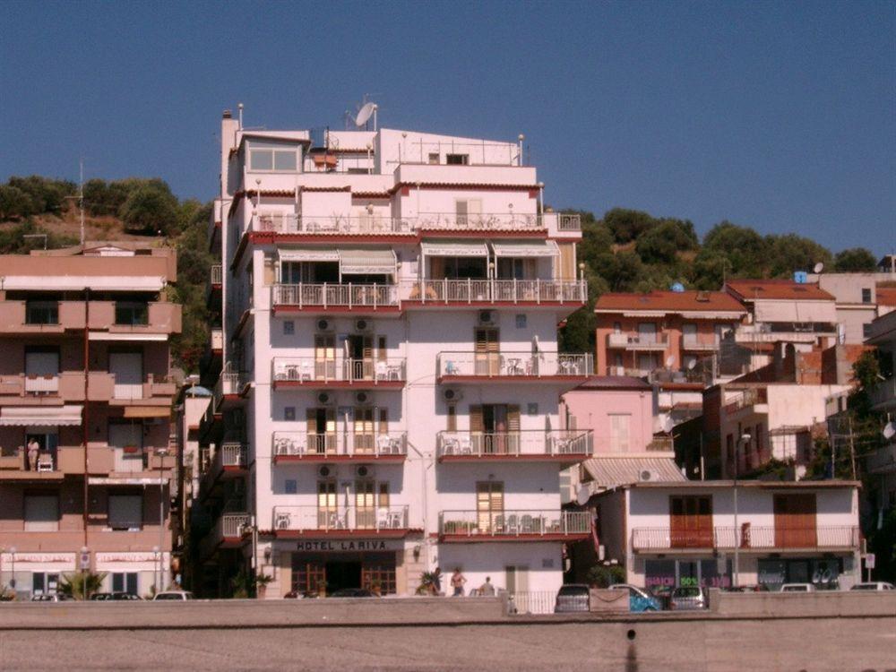 Hotel La Riva Giardini Naxos Exterior photo